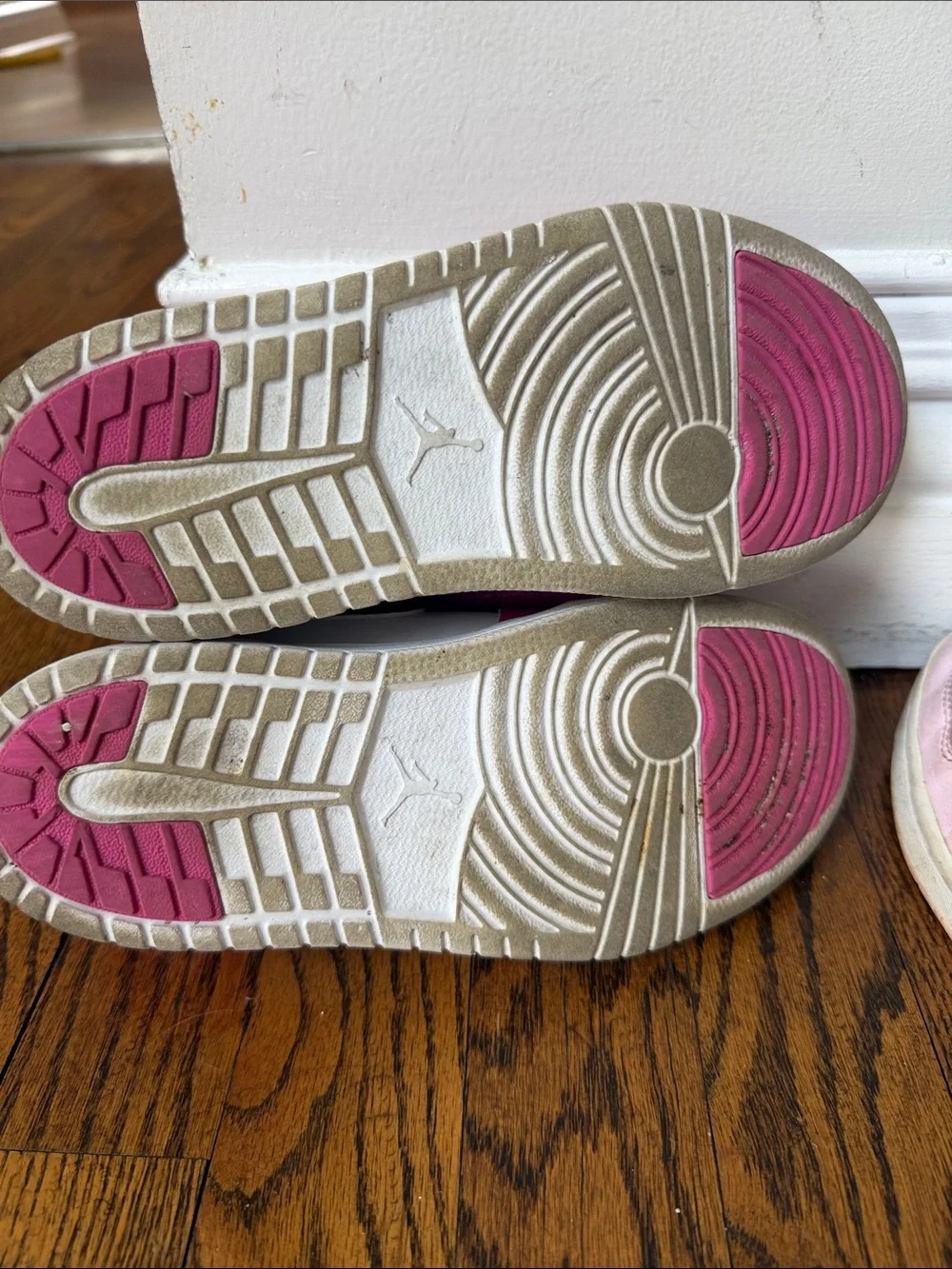 N/A gently worn